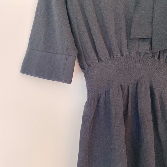 Banana Republic - tie neck sweater - Picture 7 of 11